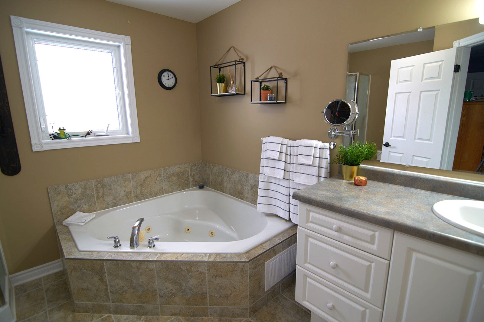 %_tempFileNameonsuite____DSC_0516%